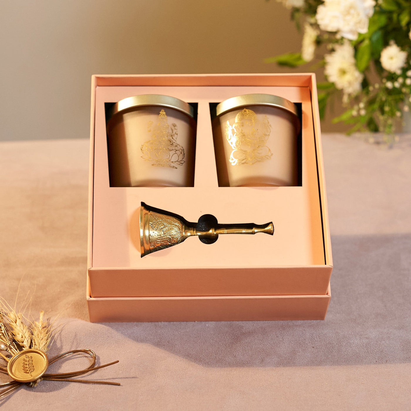 The Auspicious Gift Set