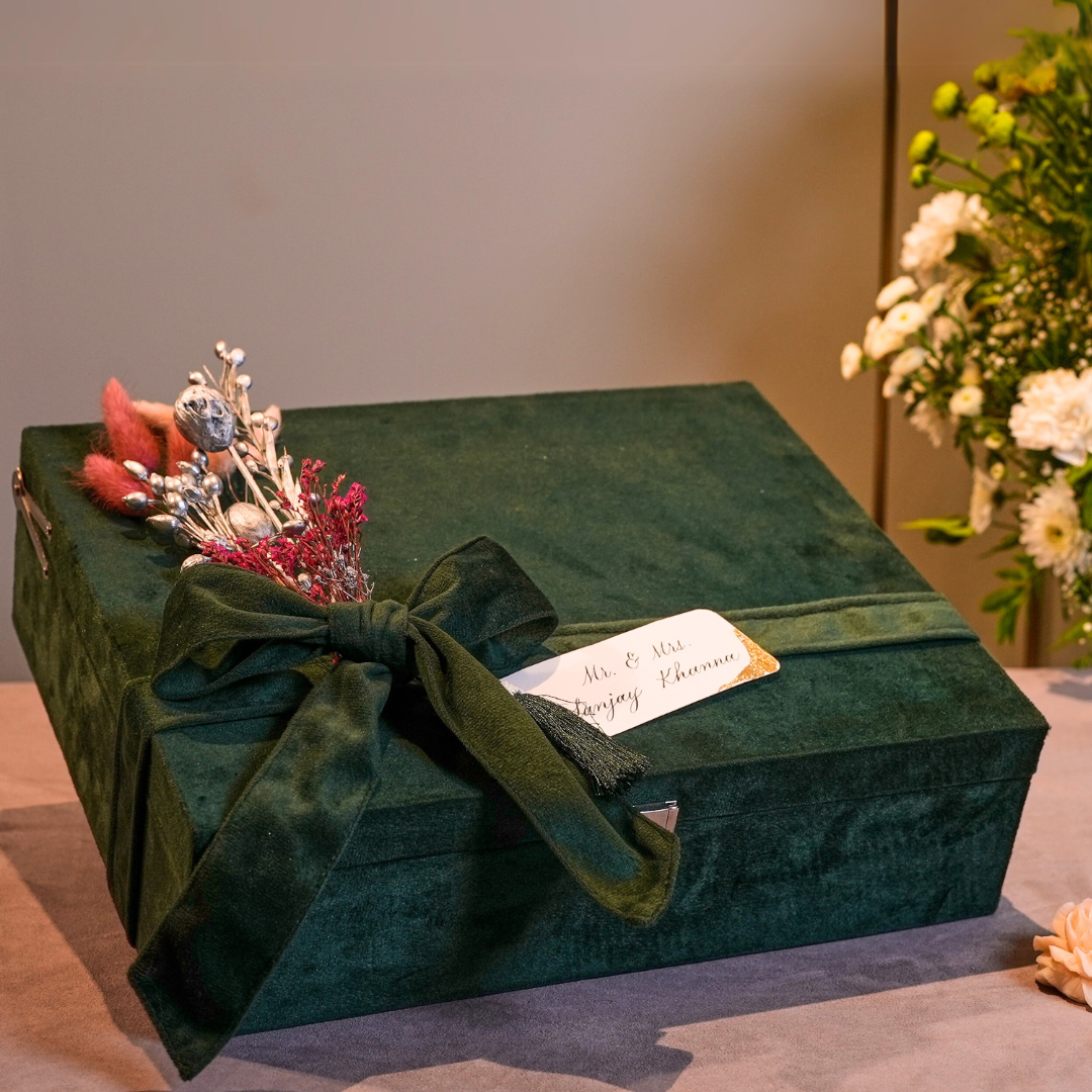 The Emerald Royale Box